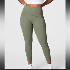 Spanx SPANXshape™ Booty Boost® 7/8 Leggings, in Clover (green) size medium